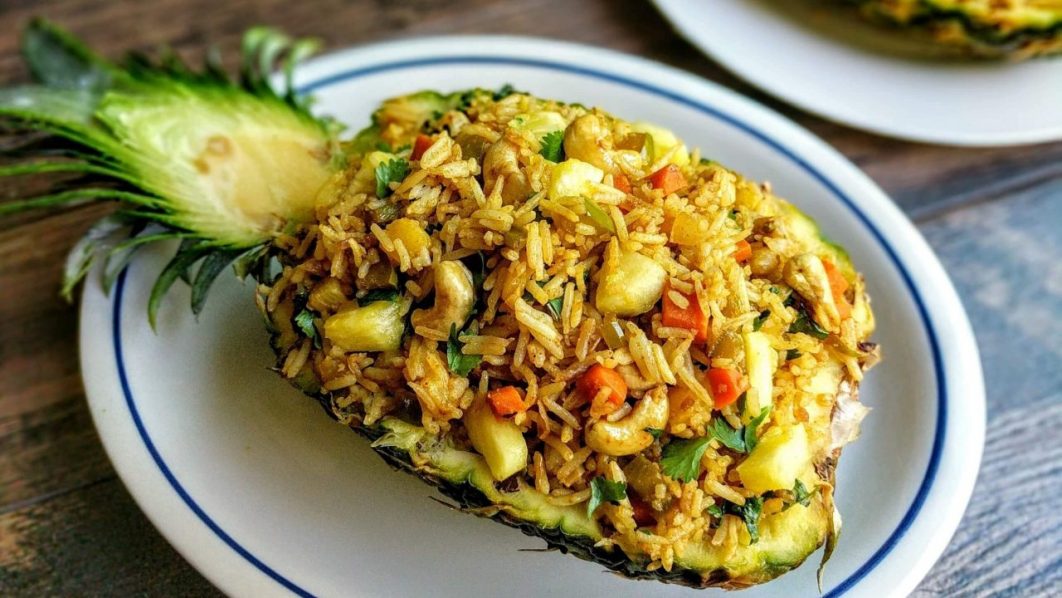 Pineapple Fried Rice | VegeCravings