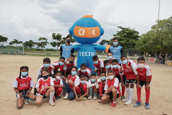 TECNO and Cityzens Giving Celebrate CSR Programme Success in Colombia