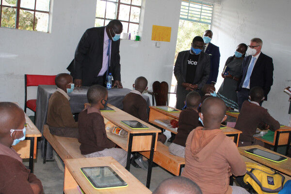 UNICEF and Liquid Intelligent Technologies launch a partnership to help Giga bridge the digital divide in Africa