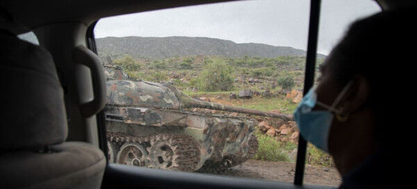 Agencies suspend Tigray aid as ‘scores’ are killed due to airstrikes