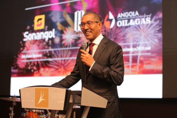 Angola´s Oil and Gas Sector is Ripe for New Investments (By Verner Ayukegba)