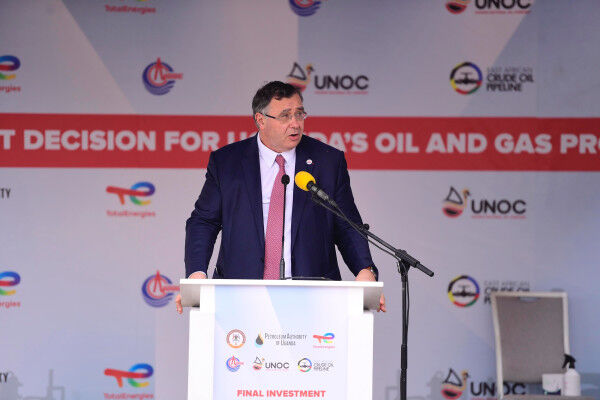 TotalEnergies and China National Offshore Oil Corporation (CNOOC)  Reach Final Investment Decision on the Lake Albert Development in Uganda