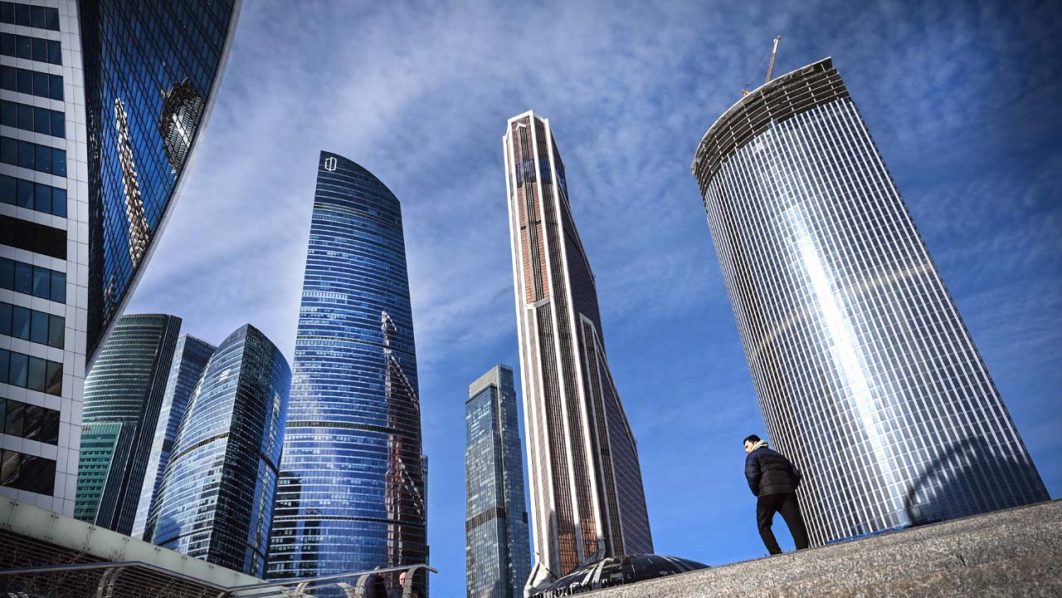 RUSSIA-UKRAINE-CONFLICT-ECONOMY