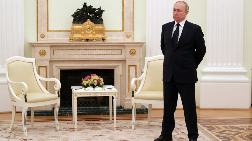 US President Joe Biden speaks with Chinese President Xi Jinping on Ukraine war