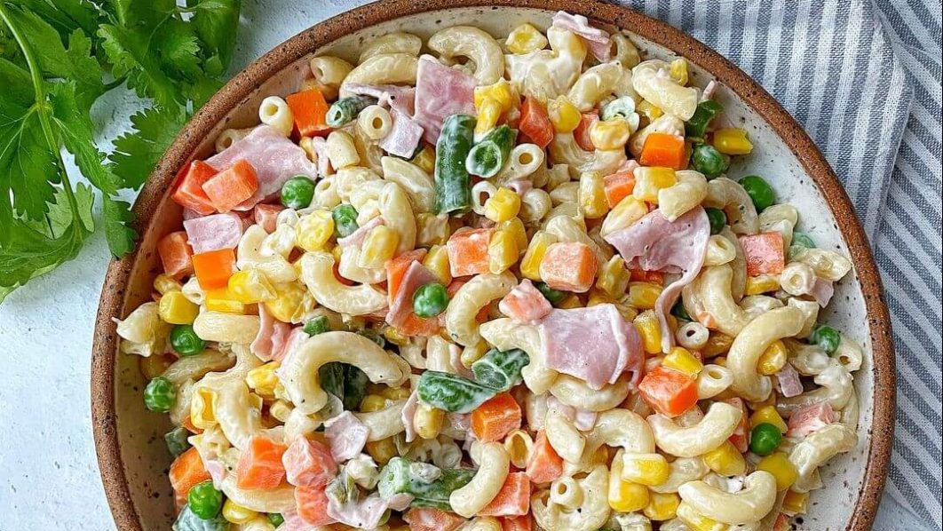 Macaroni salad. Photo Foodche (1)
