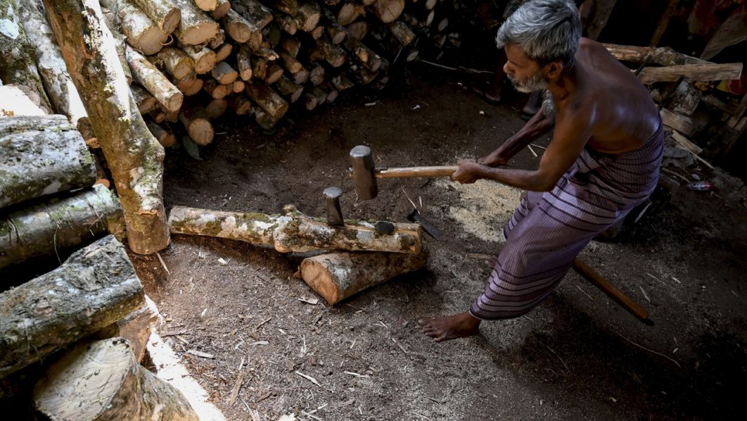 SRI LANKA-ECONOMY