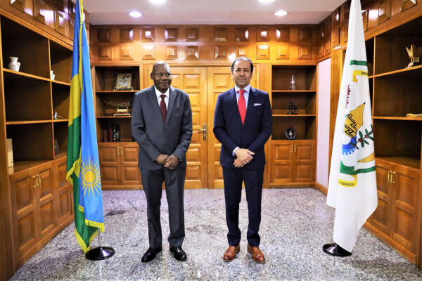 President of the Senate of Rwanda Meets Qatar’s Ambassador