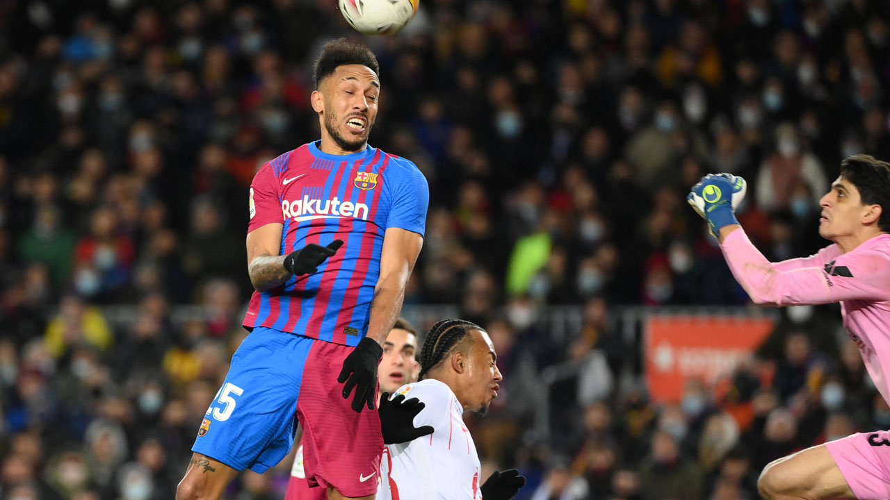 FBL-ESP-LIGA-BARCELONA-SEVILLA