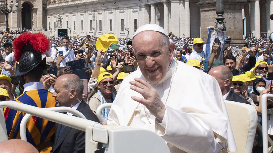VATICAN-RELIGION-POPE-MASS-CANONIZATION