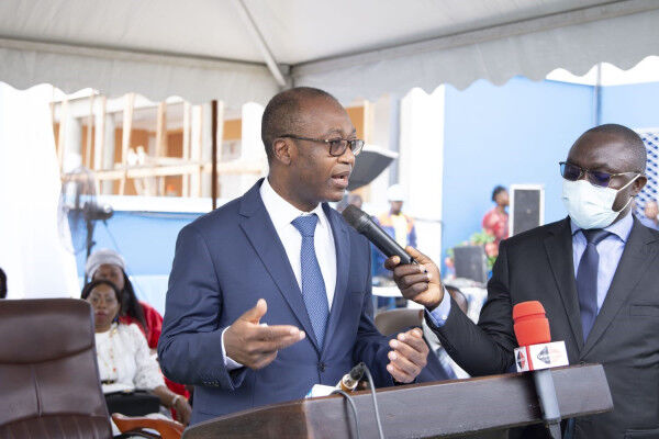 New Cameroon business incubator signs up with Pan-African tech firm and Finnish education technology network to spread 5G Tech Spaces across the African continent