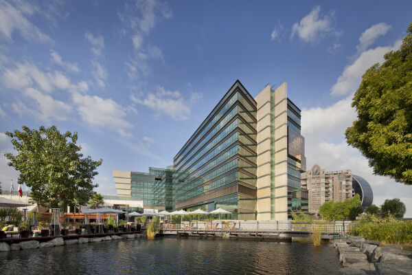 The City Hotel ‘Jumeirah Creekside Hotel’ Invites Guests from All Around the Globe to Experience Contemporary Lifestyle in Dubai
