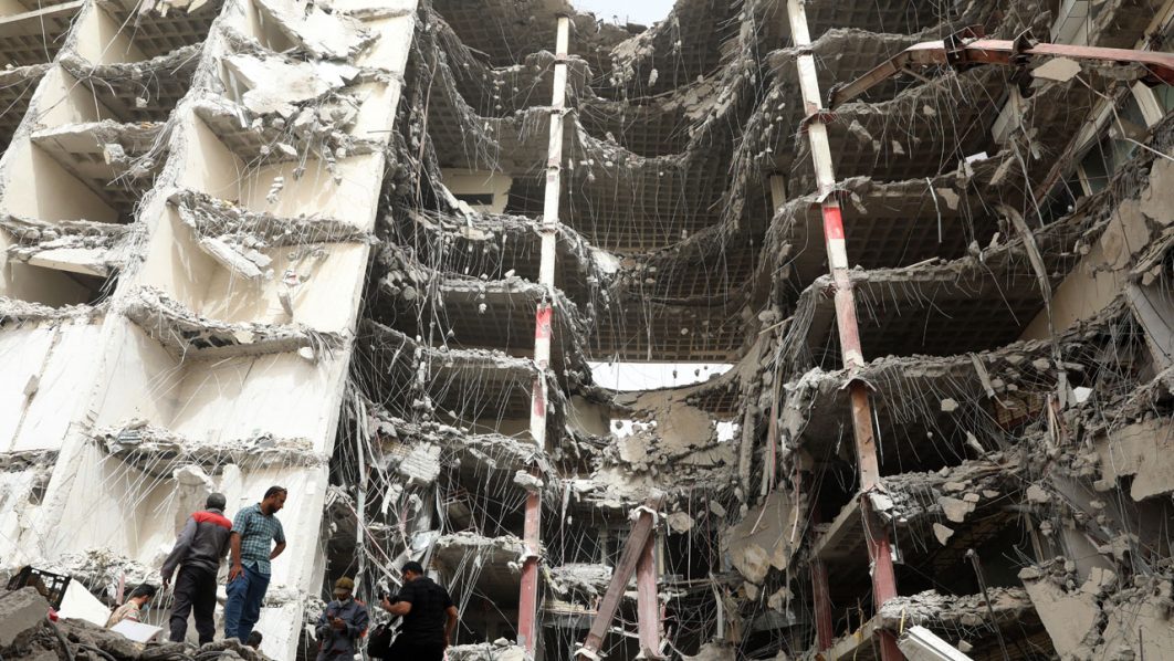 IRAN-COLLAPSE-ACCIDENT