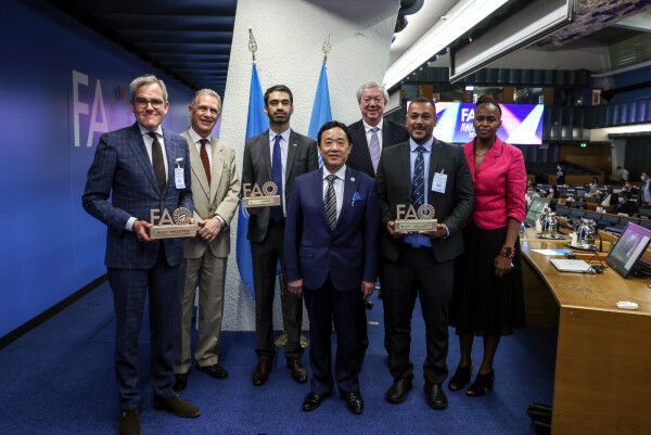 Research and farming institutions from Brazil, the Netherlands and Zimbabwe win FAO Awards