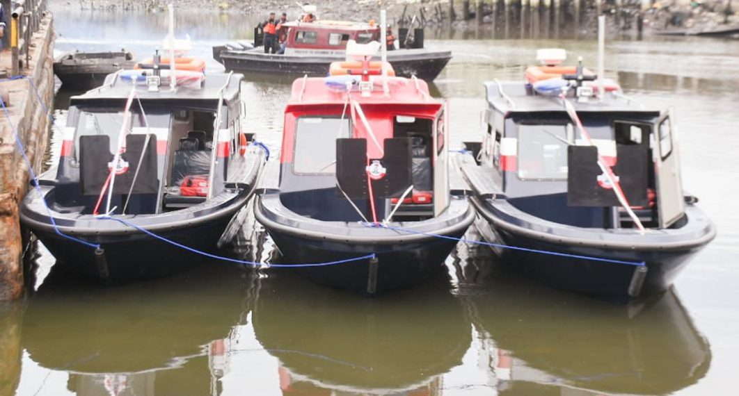 Gun boats