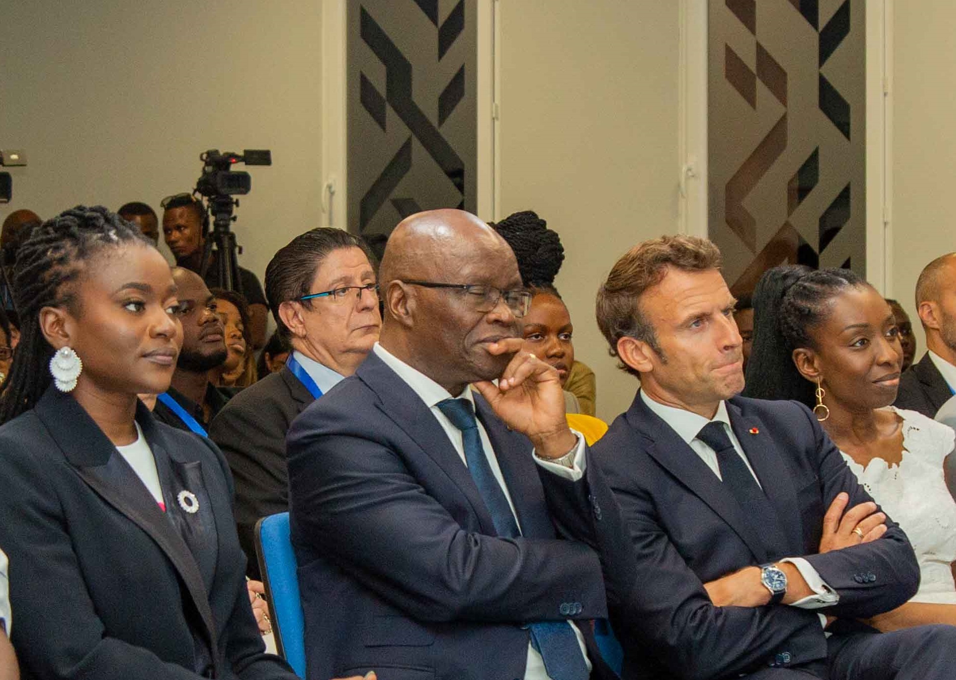 L-R Dr Vena AHOUANSOU + Benin Foreign Minister Aurelien AGBENONCI + President Emmanual MACRON + Seme City CEO Claude BORNA