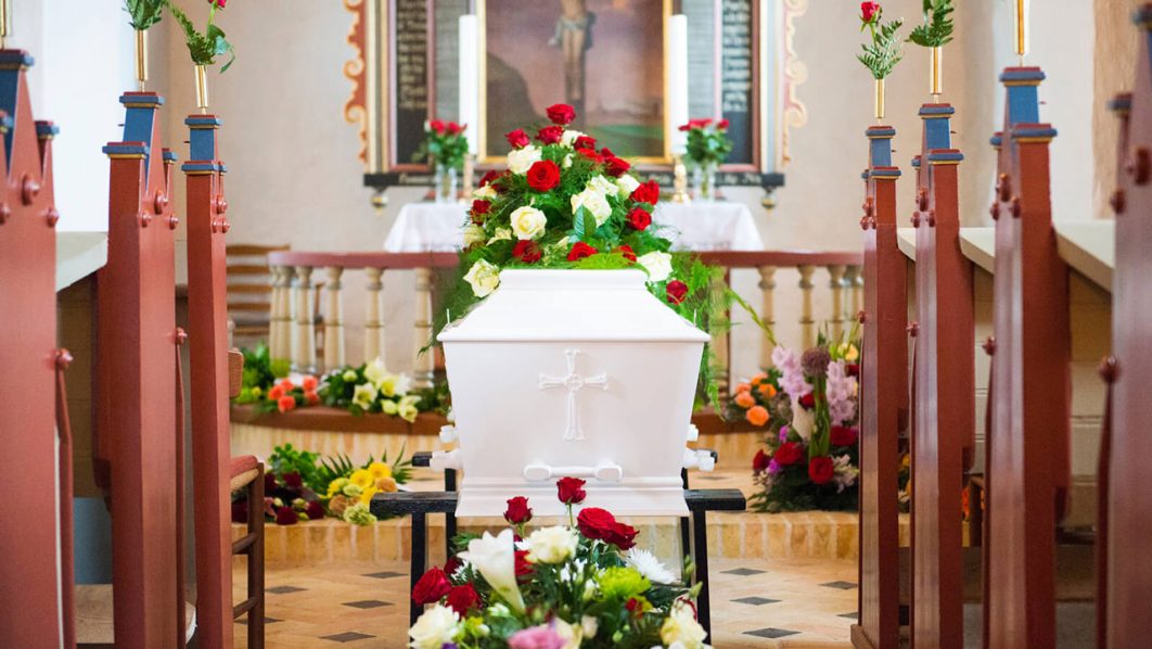 262821-1600×1030-common-funeral-traditions