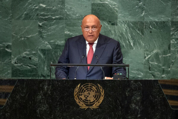 Egypt’s Foreign Minister calls for improved climate commitments at COP27