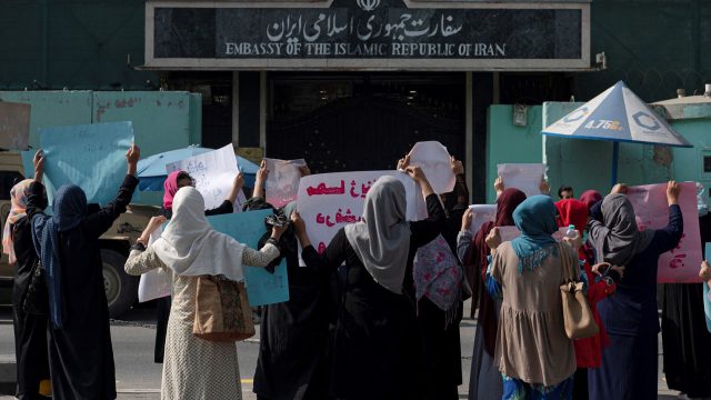 AFGHANISTAN-IRAN-PROTEST-WOMEN