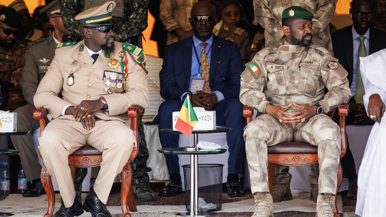 MALI-GUINEA-POLITICS-DIPLOMACY-GOITA-DOUMBOUYA