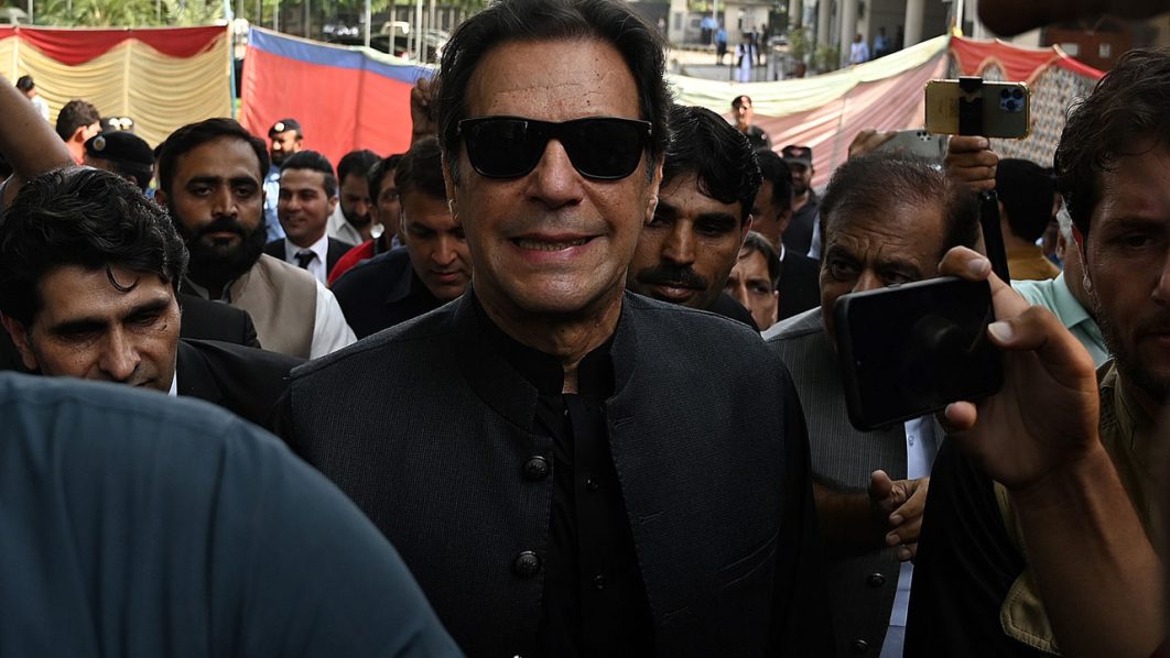 PAKISTAN-POLITICS-COURT-KHAN