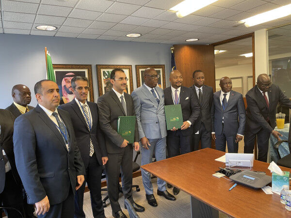 Saudi Fund for Development (SFD) provides a soft loan to light roads using solar energy in the Central African Republic
