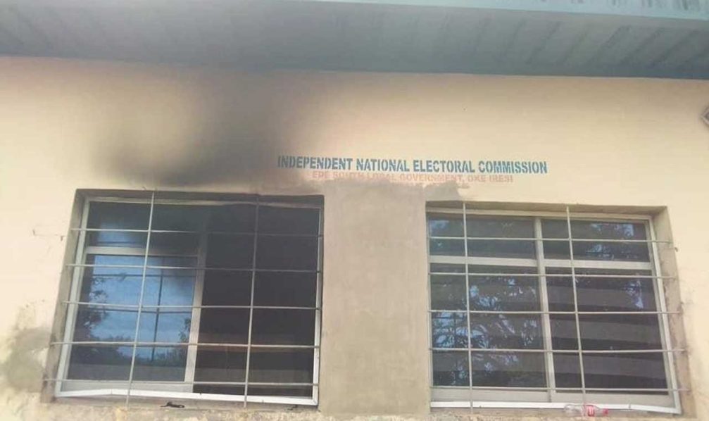Front-view-of-the-conference-room-affected-by-the-fire-960×570