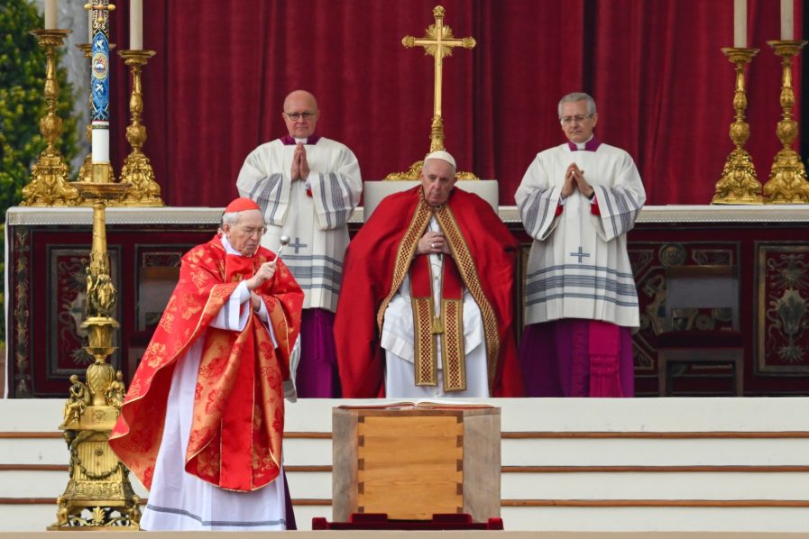 VATICAN-RELIGION-POPE-OBIT-FUNERAL-MASS