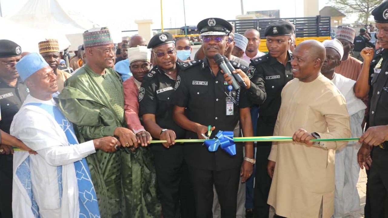 Auchi Police IGP commissions new Mabushi police station in FCT