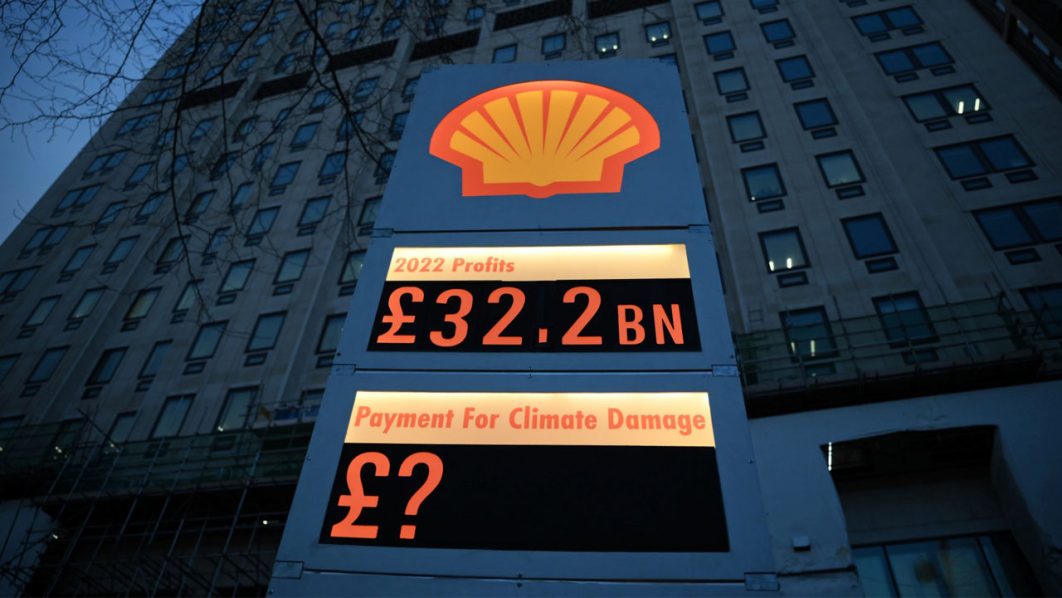 BRITAIN-ENERGY-OIL-GAS-EARNINGS-SHELL