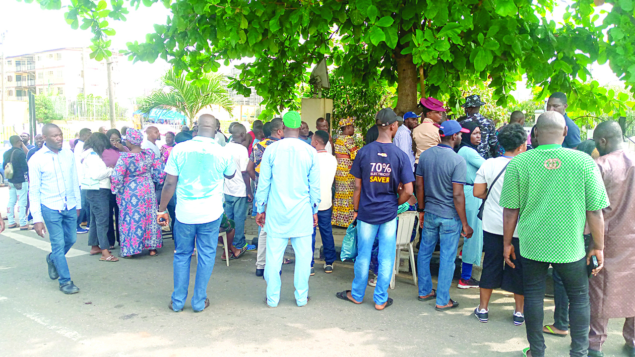 ALAUSA PIX 2………….