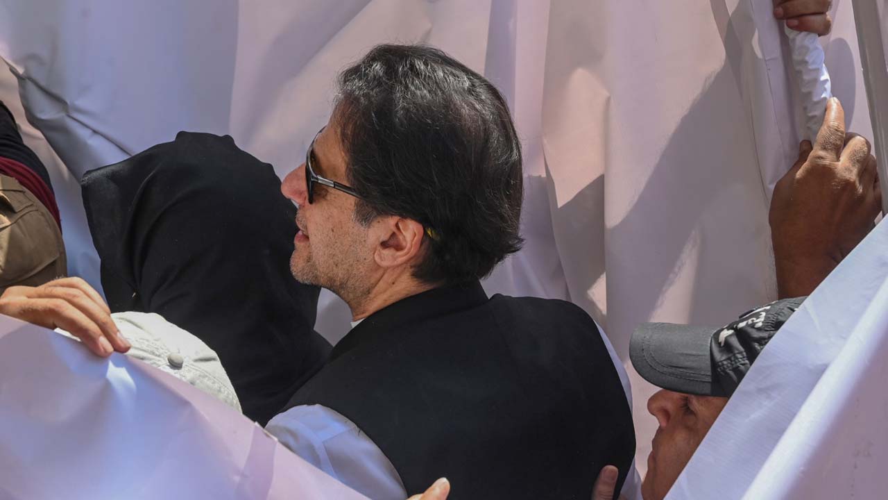 PAKISTAN-POLITICS-UNREST-COURTS