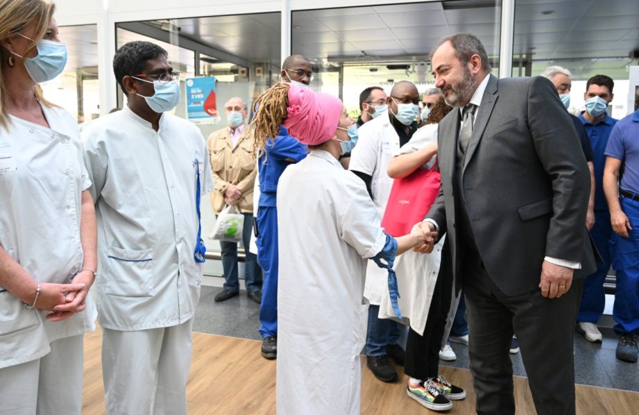 FRANCE-HOSPITAL-ASSAULT