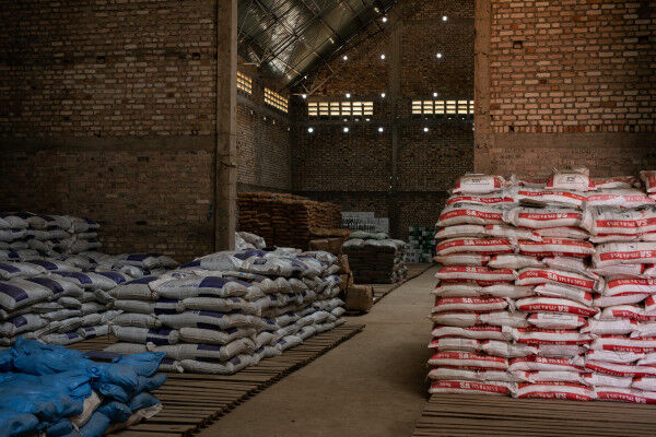 Tanzania: The African Development Bank provides a USD 2 million partial credit guarantee and a USD 528,600 grant to facilitate access to fertilizer for smallholder farmers