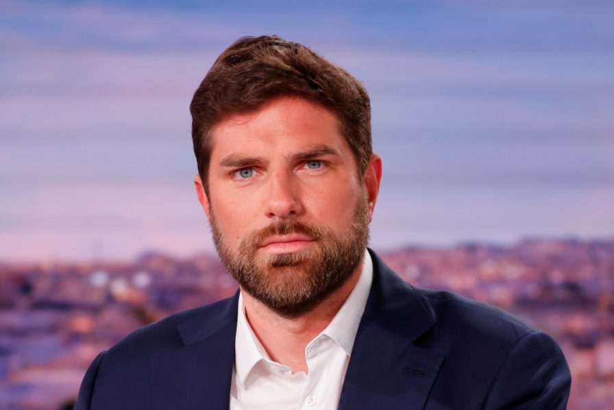 FRANCE-POLICE-CRIME-TV-MEDIA-MAYOR