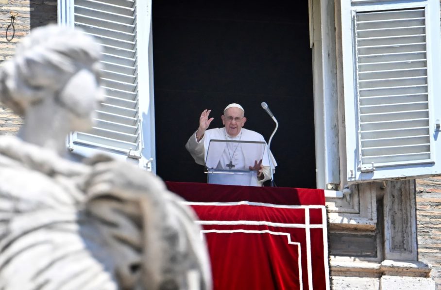 VATICAN-POPE-ANGELUS