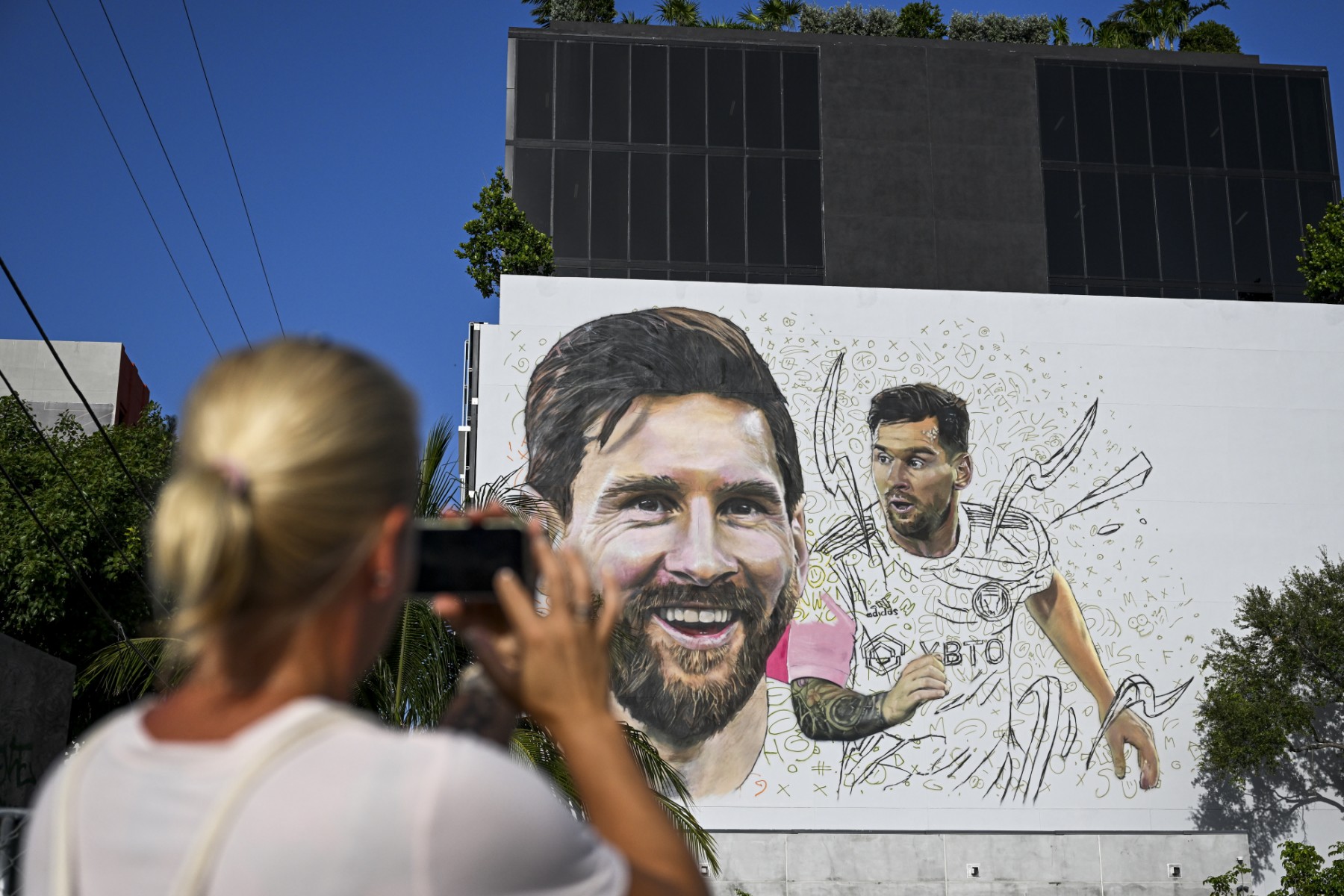 Giant Lionel Messi mural comes up in Wynwood, Miamis art district, as the city prepares for the Argentinian soccer superstar Inter Miami debuted
