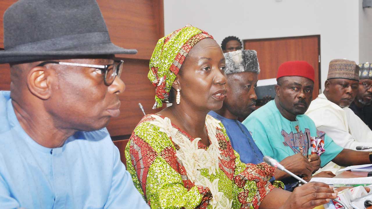PRESS-BRIEFING-