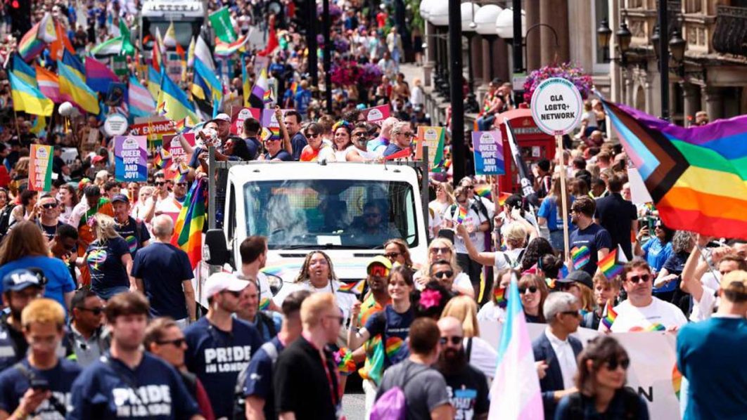 britain-parade-pride-114144_3263680_20230702134300