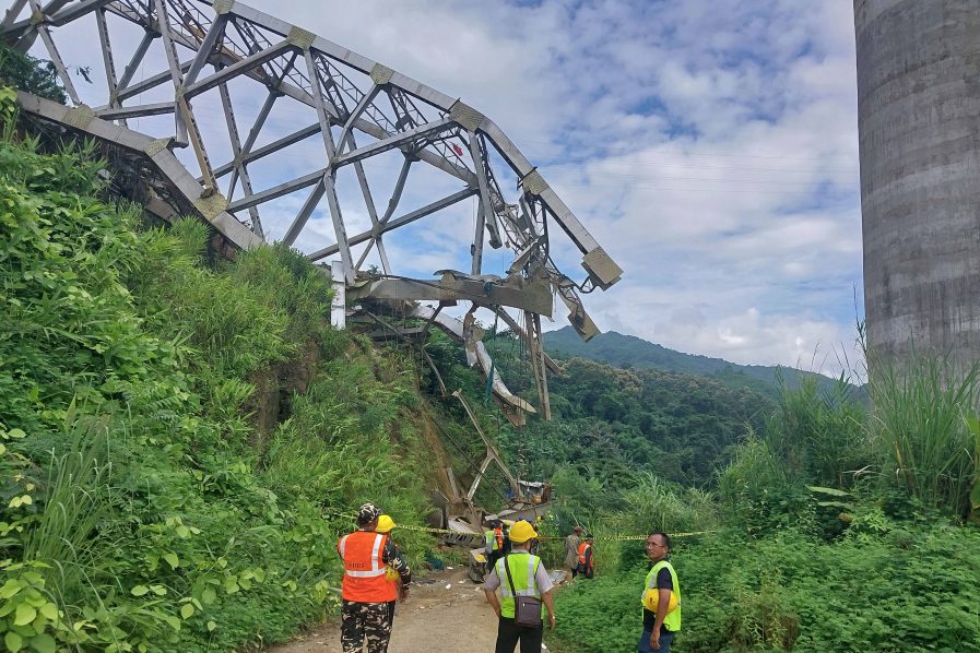 INDIA-RAILWAY-BRIDGE-ACCIDENT