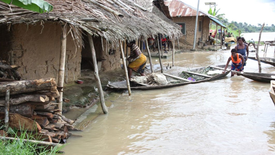 Riverine communities