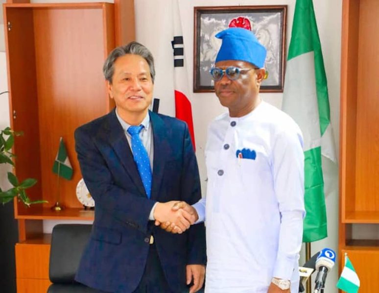 The Ambassador of the Republic of South Korea to Nigeria, Kim-Young Chae in a handshake with the FCT Minister, Mr Nyesom Wike during a visit the FCTA