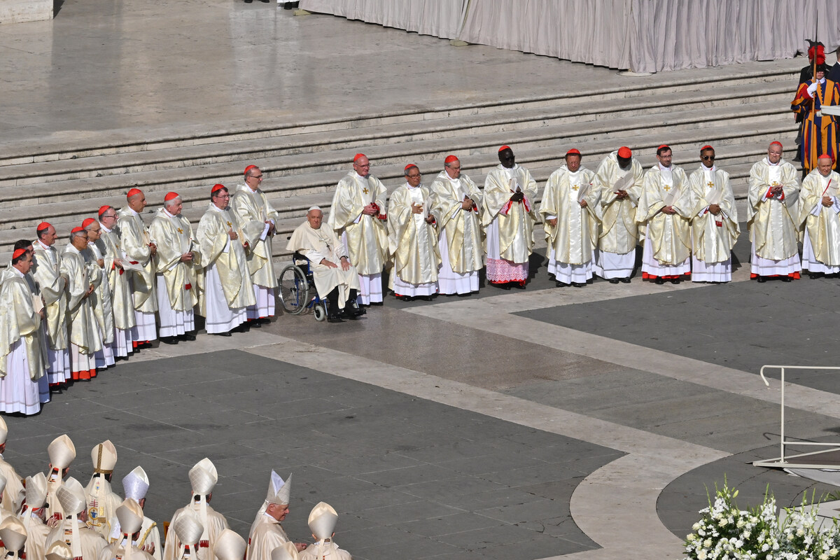 VATICAN-POPE-SYNOD-MASS