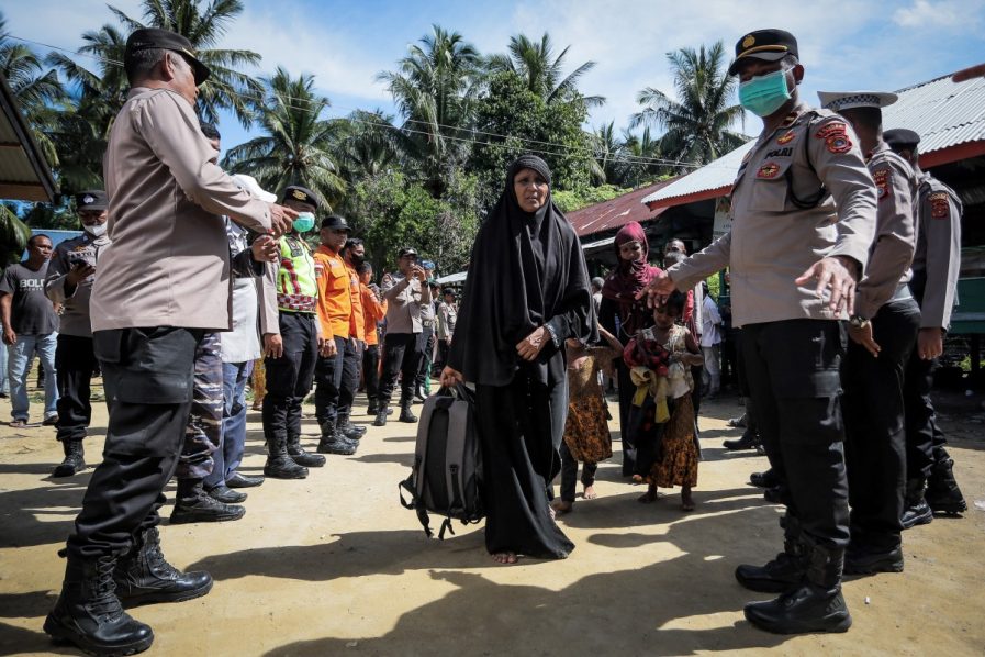 FILES-INDONESIA-BANGLADESH-MYANMAR-REFUGEE-ROHINGYA-CONFLICT