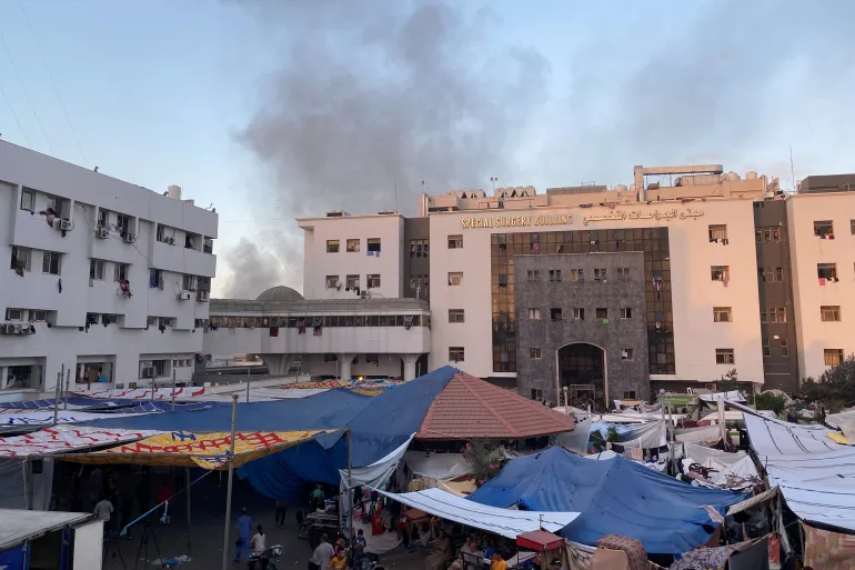 2023-11-08T164345Z_19231414_RC2294ALDD2W_RTRMADP_3_ISRAL-PALESTINIANS-GAZA-HOSPITAL-SHIFA-1-1699576493