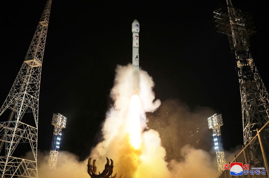 NKOREA-SKOREA-SATELLITE-MISSILE