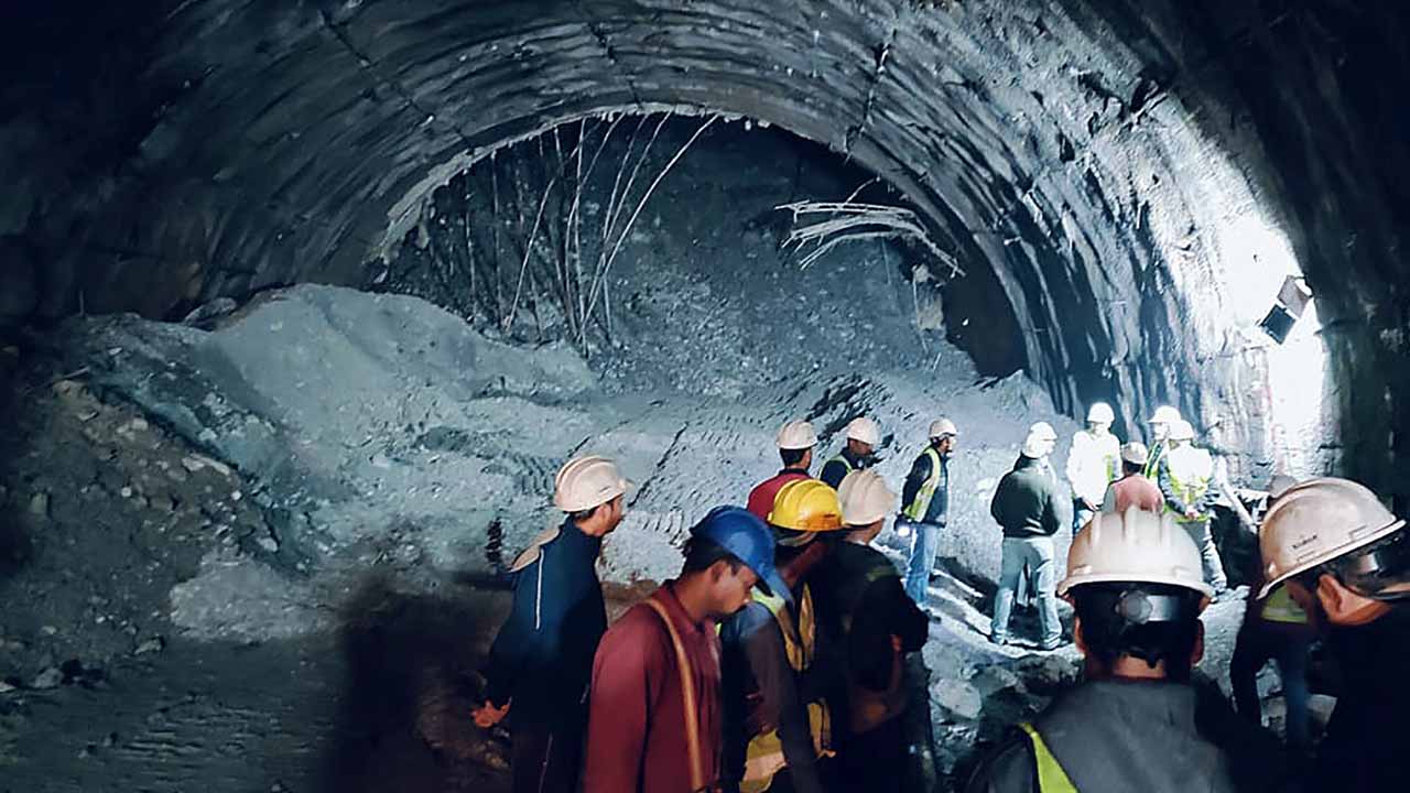 INDIA-ACCIDENT-CONSTRUCTION