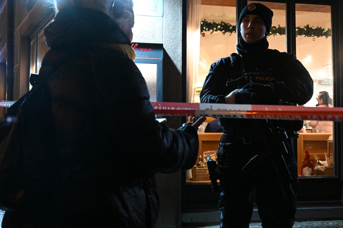 CZECH-SHOOTING-POLICE