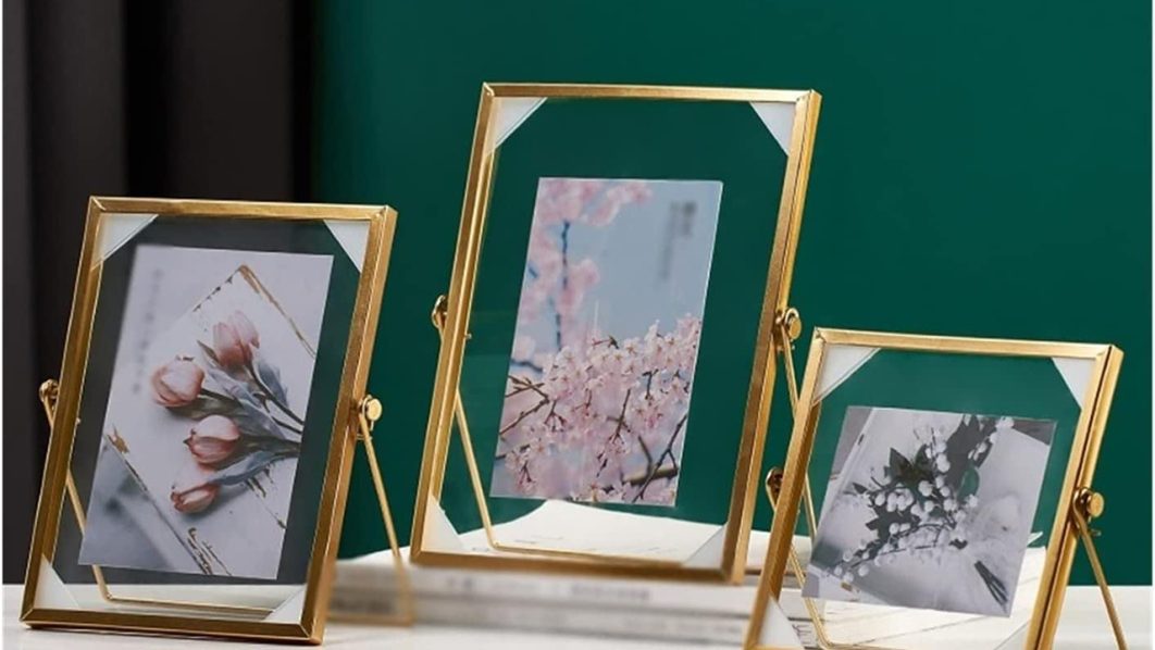 Picture table