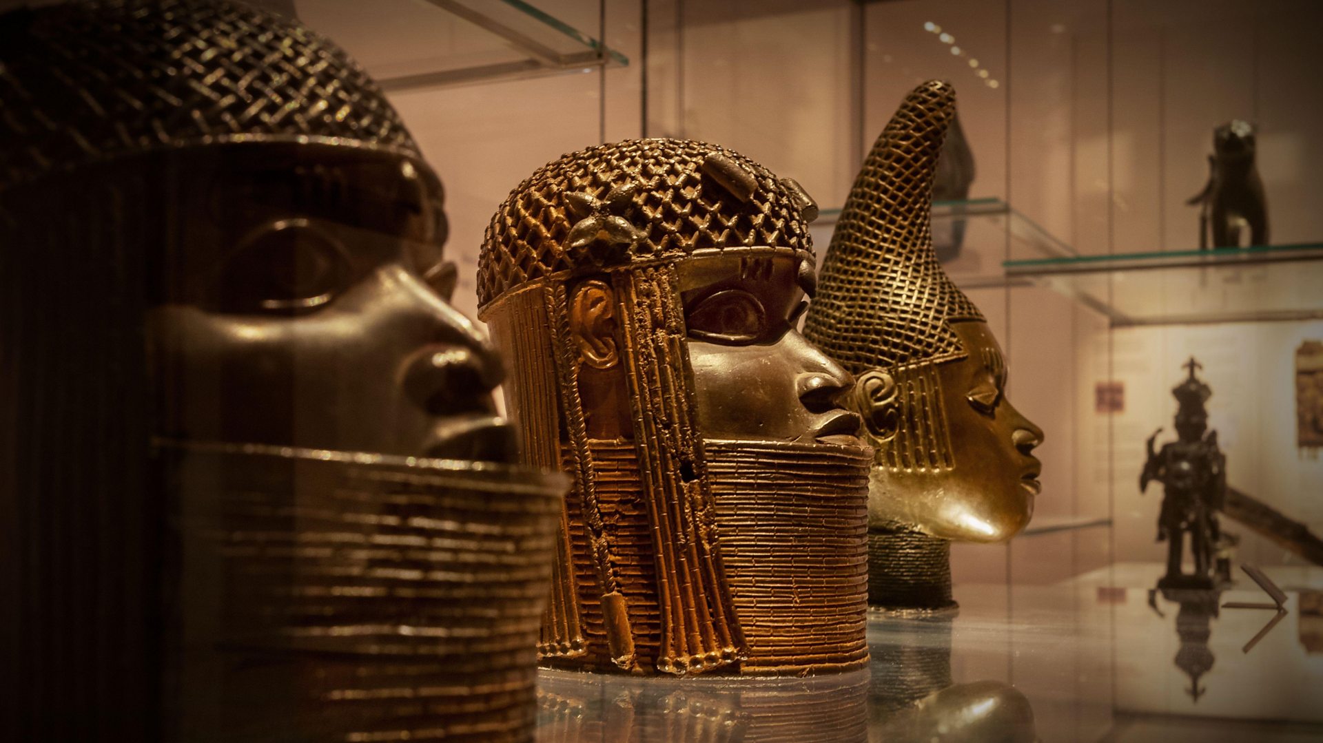 BENIN BRONZE
