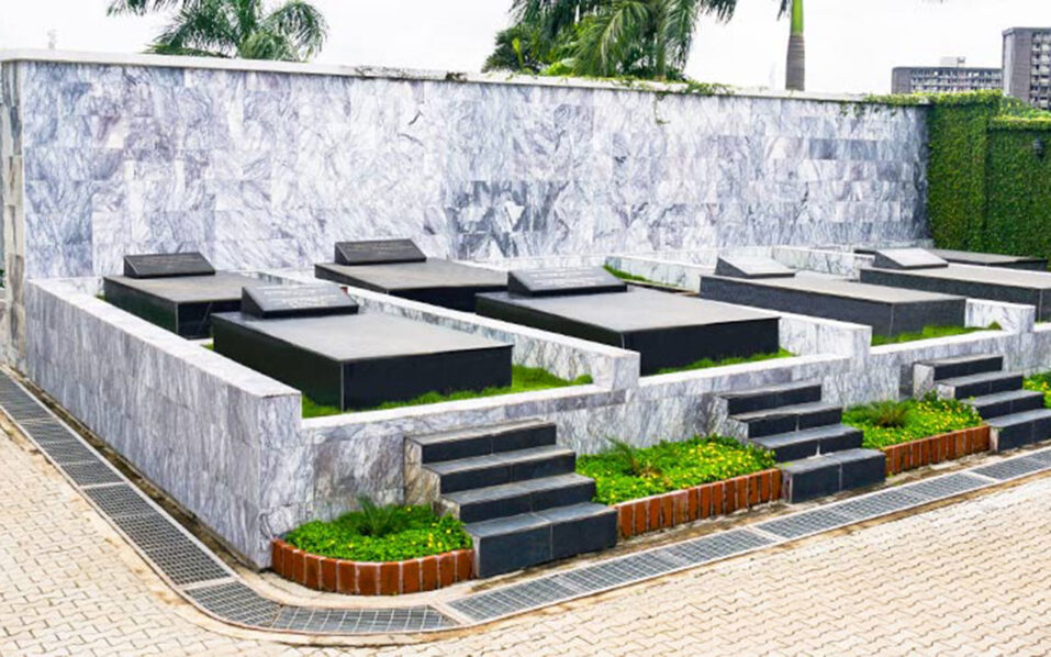 Vaults-and-garden-2